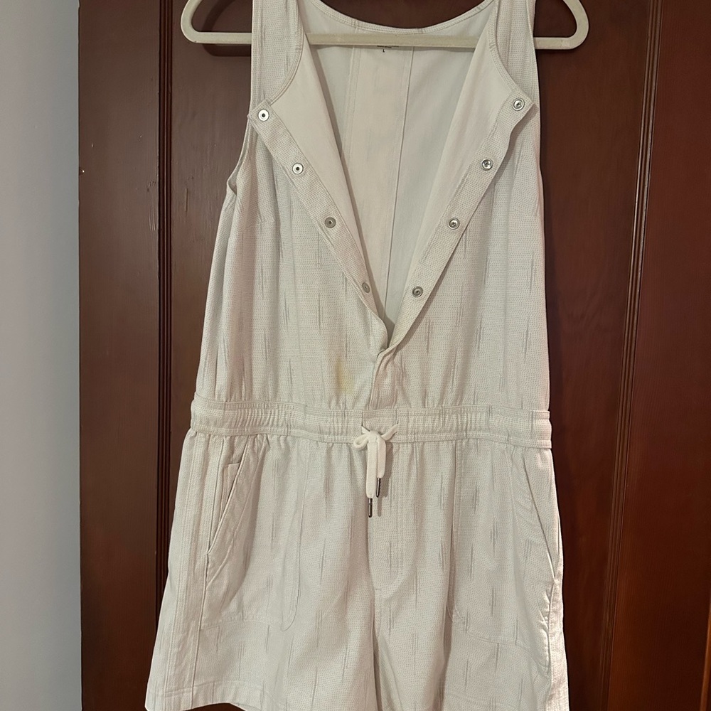 Athleta Cream One Piece Classic Sleeveless Design